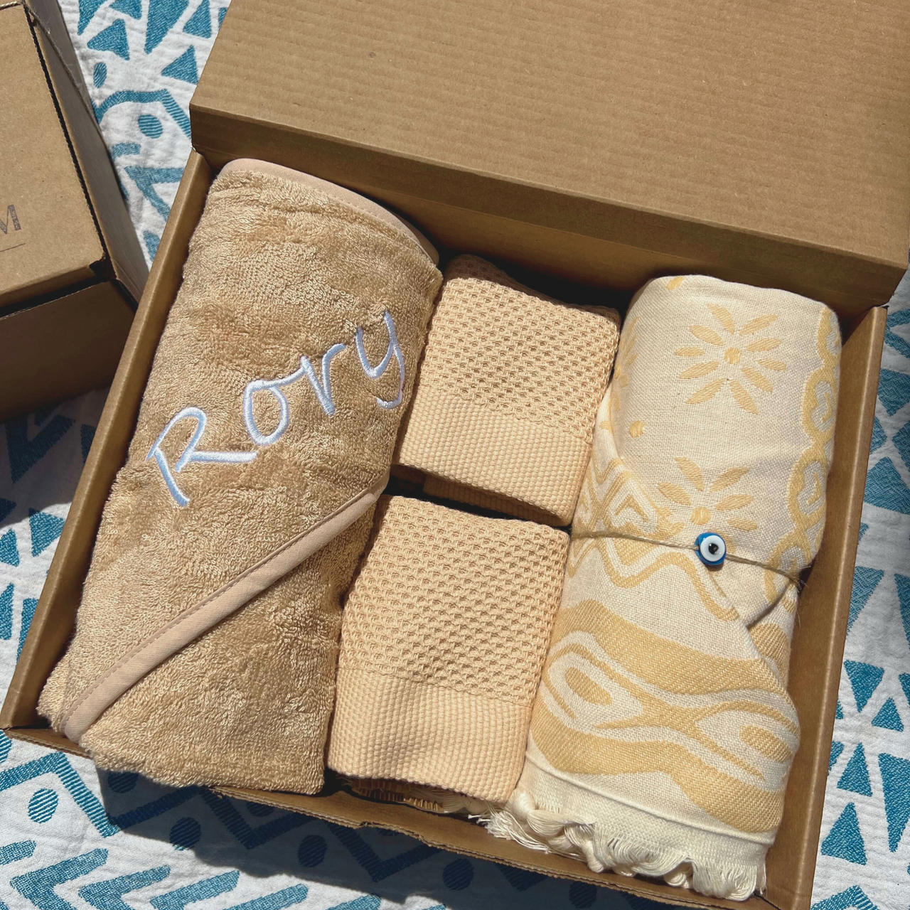 Personalized Hooded Baby Towel Gift Set