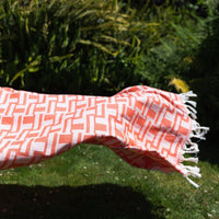 Catania Peshtemal, Lightweight and Quick-Drying Turkish Peshtemal Beach Towels. Versatile and Eco-Friendly.