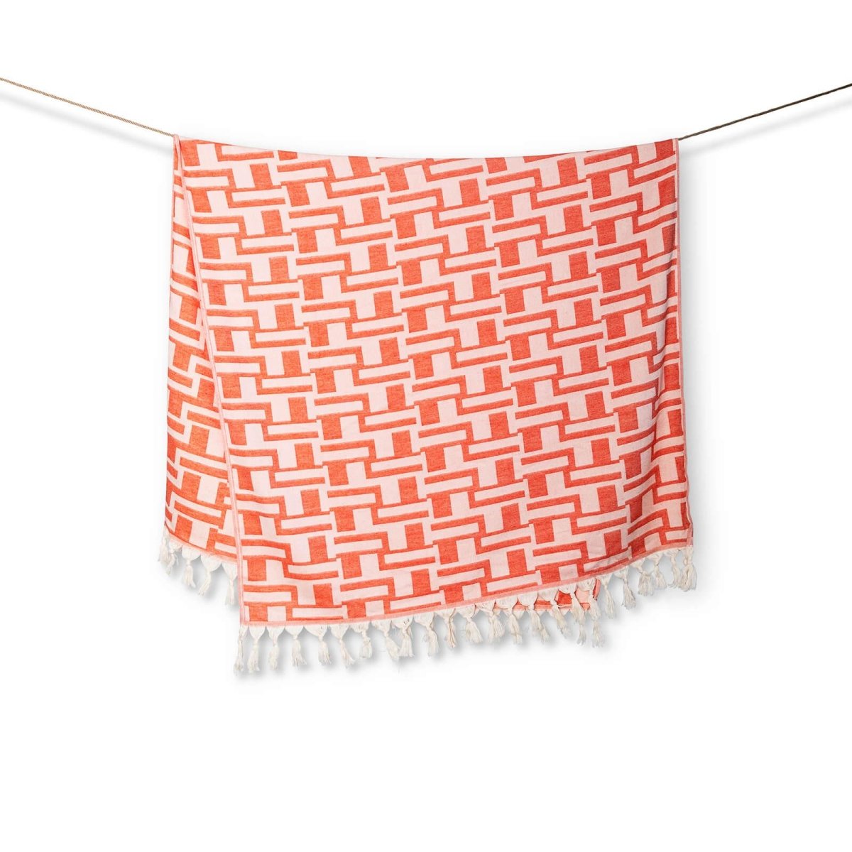 Catania Peshtemal, Lightweight and Quick-Drying Turkish Peshtemal Beach Towels. Versatile and Eco-Friendly.