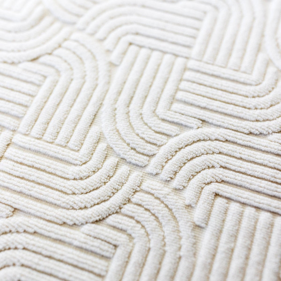 Morning Fog Bath Mat, Lightweight and Absorbent Turkish Cotton Towels. Luxuriously Soft and Eco-Friendly.