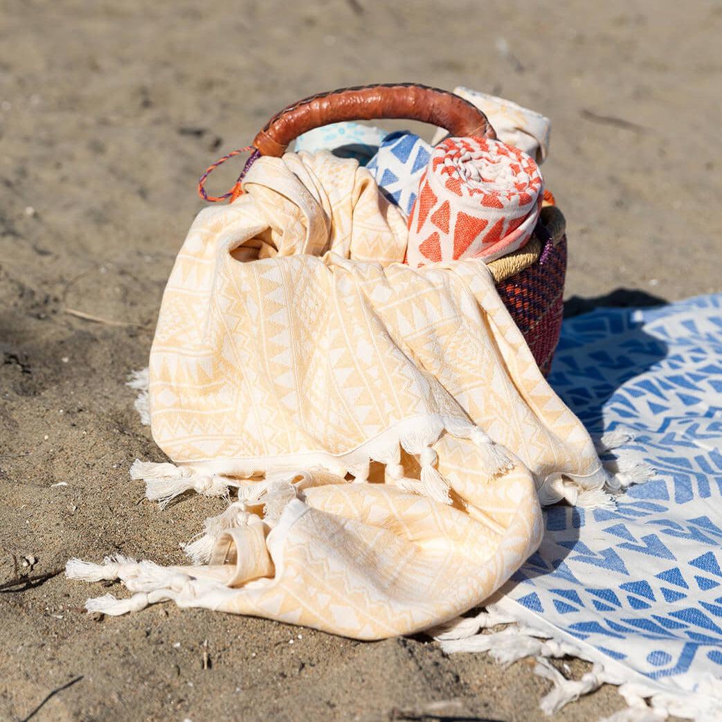 Selimiye Peshtemal, Lightweight and Quick-Drying Turkish Peshtemal Beach Towels. Versatile and Eco-Friendly.