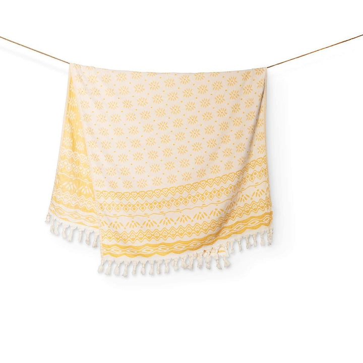 Valencia Peshtemal, Lightweight and Quick-Drying Turkish Peshtemal Beach Towels. Versatile and Eco-Friendly.